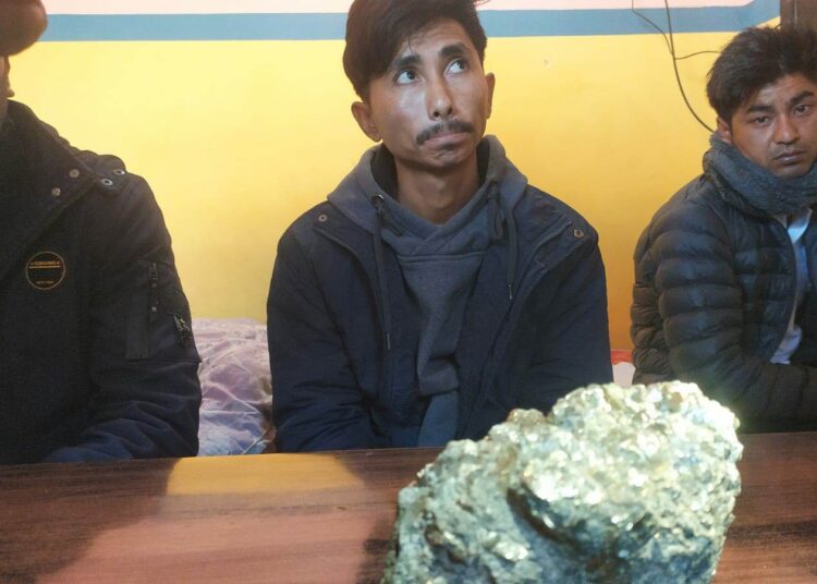 दुई किलो युरेनियमसहित तीन जना पक्राउ