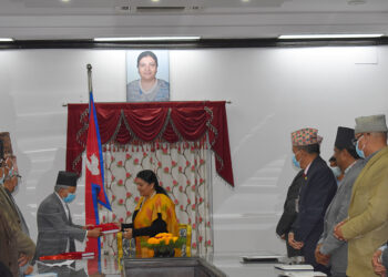 मानव अधिकार आयोगले राष्ट्रपतिलाई बुझायो वार्षिक प्रतिवेदन