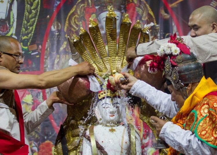 मछिन्द्रनाथको स्नान