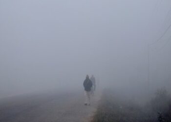 हुस्सु लागेर कठ्याङ्ग्रिँदो चिसो हुन थालेपछि जनजीवन प्रभावित