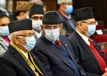 ओली, दाहाल र खनाल सँगै बसेको फोटोले कार्यकर्तामा उत्साह, भित्र छैन ठोस प्रगति