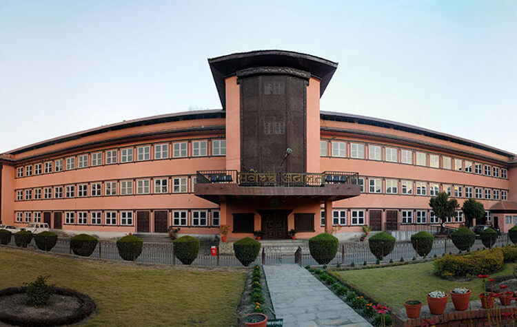 सर्वोच्चका न्यायाधीशहरुको पूर्ण बैठक जारी