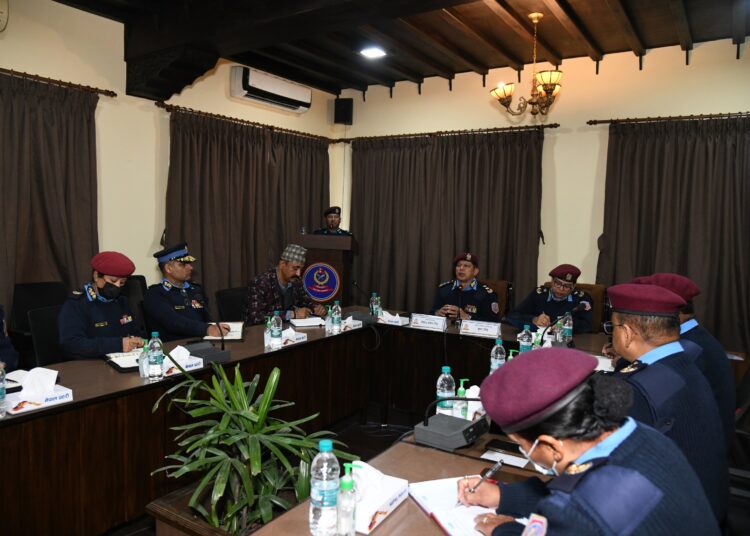 प्रहरी महानिरीक्षक धिरज प्रताप सिंहबाट निर्देशन