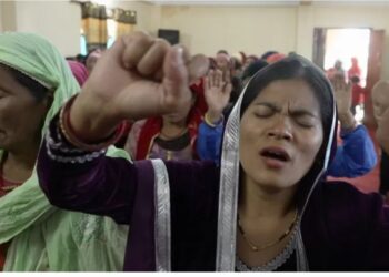नेपालमा तीव्र गतिमा इसाई धर्मावलम्बीहरूको  बढिरहेको सङ्ख्या :नेपालमा ७,७५८ चर्च र ५ लाख ४५ हजार कृश्चियन