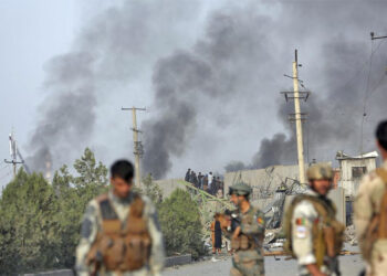 काबुलको सैन्य हवाई अड्डामा आत्मघाती विष्फोटमा केही व्यक्तिको मृत्यु