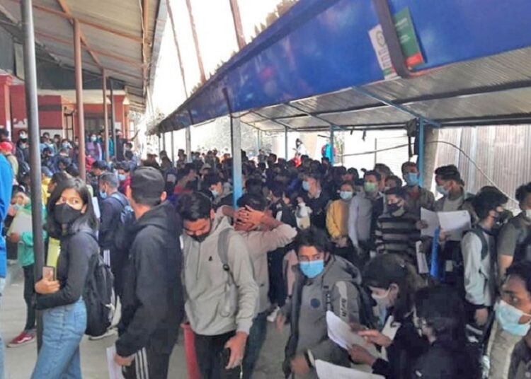 वैदेशिक अध्ययन अनुमति पत्र ८ हजार जना विद्यार्थीले लिए
