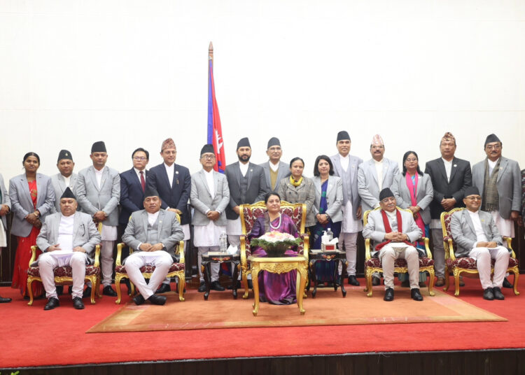 प्रचण्डको सरकारमा चार जना उपप्रधानमन्त्री, १५ जना मन्त्री र ३ जना राज्यमन्त्री