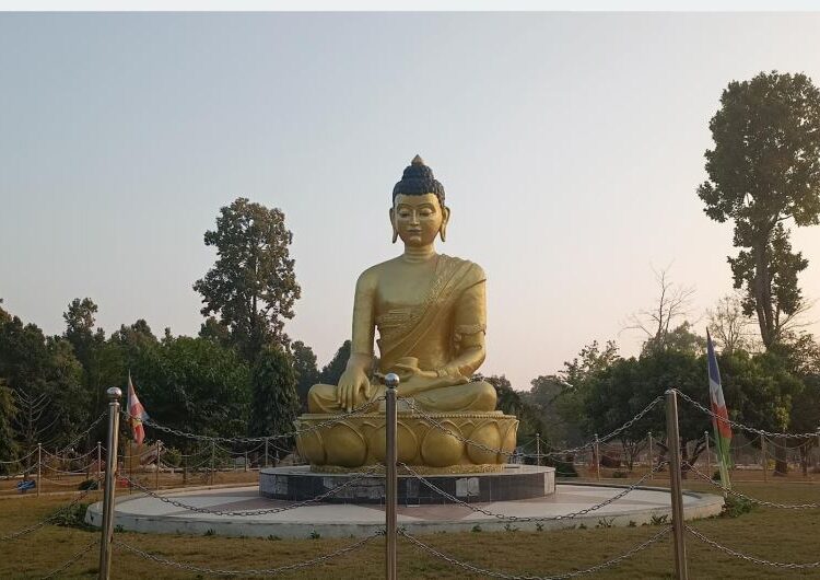 राप्ती शान्ति उद्यान प्रमुख पर्यटकीय केन्द्र