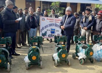 विजयनगर गाउँपालिकाले अनुदानमा कृषि औजार वितरण