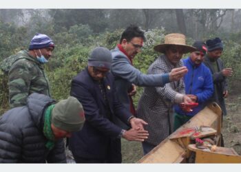 अब नवलपुरबाट चितवन निकुञ्जमा जङ्गल सफारी