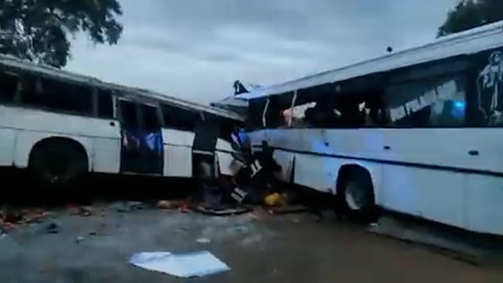 बस दुर्घटना हुँदा ३८ जनाको मृत्यु