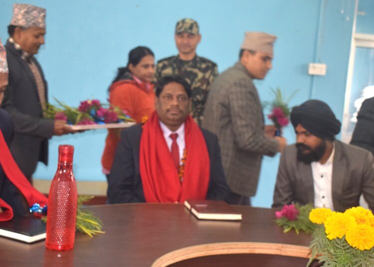 जनतालाई खानेपानी व्यवस्था गर्न सरकार प्रतिबद्ध : मन्त्री खान