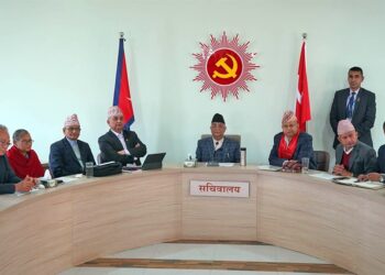 नेकपा एमाले सरकारबाट बाहिरिने