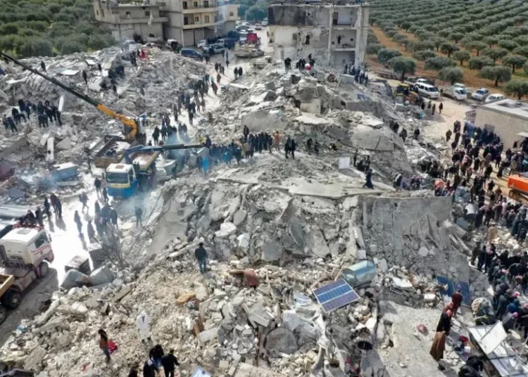 सिरियामा भूकम्पले पुरिएकाको उद्धारमा समस्या: अन्तर्राष्ट्रिय सहायता नभएको गुनासो