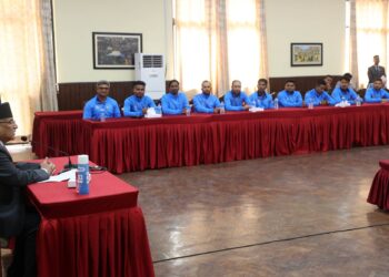 दर्शक अट्ने रङ्गशाला बनाउन प्रधानमन्त्री भए प्रतिबद्व