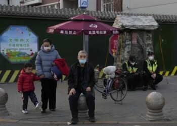 US to relax COVID testing rules for travelers from China