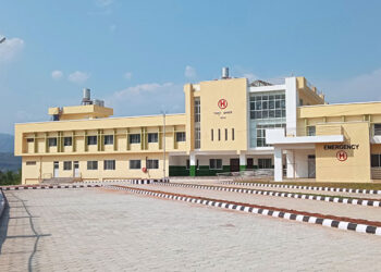 सडक सुविधा जोडिएपछि रामपुर अस्पताल जानेक्रम बाक्लिँदो