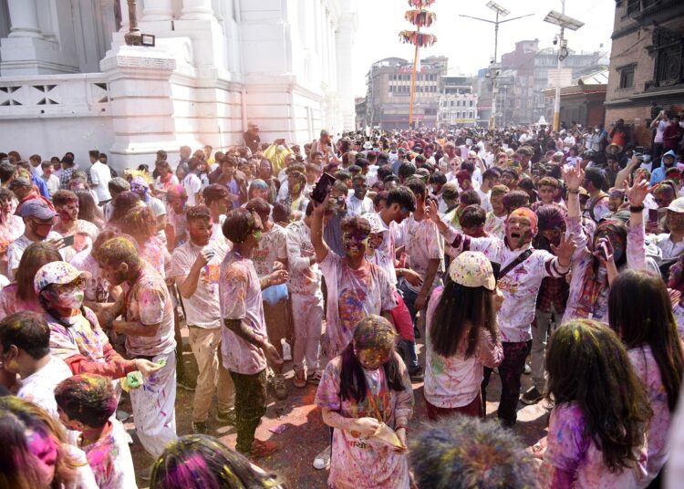 वसन्तपुरमा होली विशेष कार्यक्रम