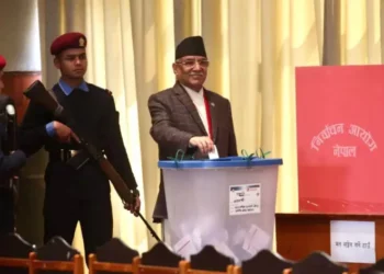 राष्ट्रपतिको निर्वाचनमा प्रधानमन्त्री दाहालले मत खसाले