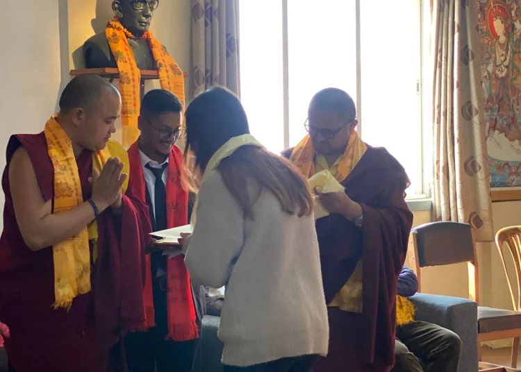 पाटन संयुक्त क्याम्पसमा बौद्ध अध्ययन अध्ययनरत् ११ विद्यार्थीलाई छात्रवृत्ति र उत्कृष्ट नतिजा ल्याउने छात्रालाई जेहेन्दार छात्रवृत्ति प्रदान गरियो