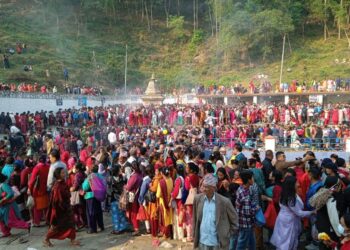 Devotees throng Matatirtha Kunda to mark Matatirtha Aunsi