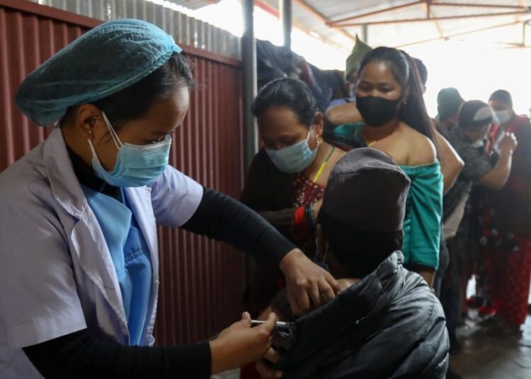 डा. पुनले कोरोनाको बुस्टर मात्रा लगाउन आग्रह