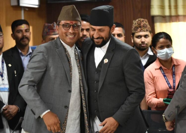 अब सरकारलाई दिएको समर्थनबारे नै गम्भीर समीक्षा गर्ने