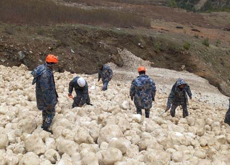 दार्चुला हिम पहिरोमा तीन जनाको शव भेटियो