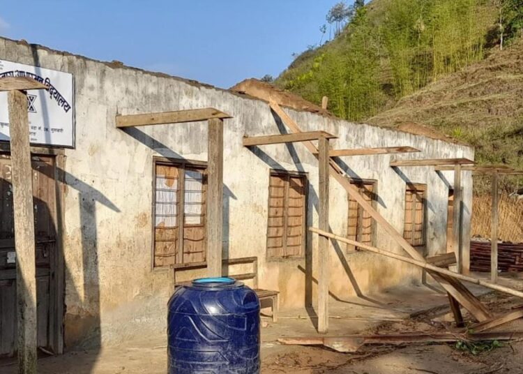 हावाहुरीबाट विद्यालयमा क्षति, पठनपाठन प्रभावित