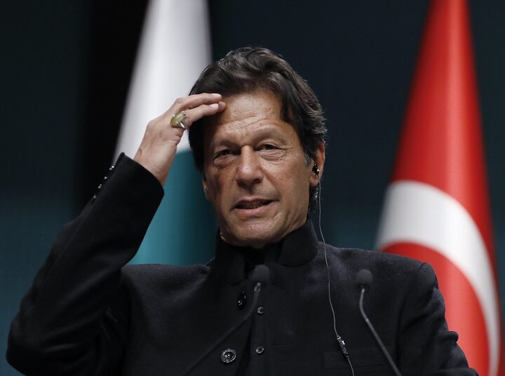 इमरान खानलाई राजद्रोहको आरोपमा १० वर्षसम्म जेलमा राख्ने योजना