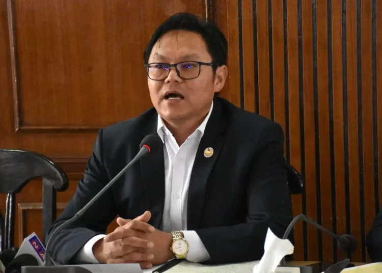 पशुपतिनाथको ३१ रोपनी जग्गामा मन्त्री किरातीको चलखेल रहेको समाचार आएपछि आक्रोश