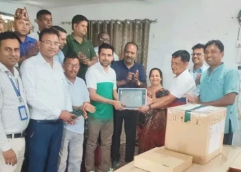 सिटिजन्स बैंकद्वारा प्रोजेक्टर वितरण