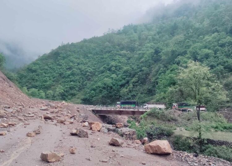 पहिराले कालीगण्डकी कोरिडोर अवरुद्ध