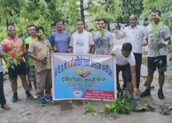 ३८ औं बार्षिकोत्सवको अवसरमा कृष्णनगर वितरण केन्द्रद्वारा वृक्षारोपण
