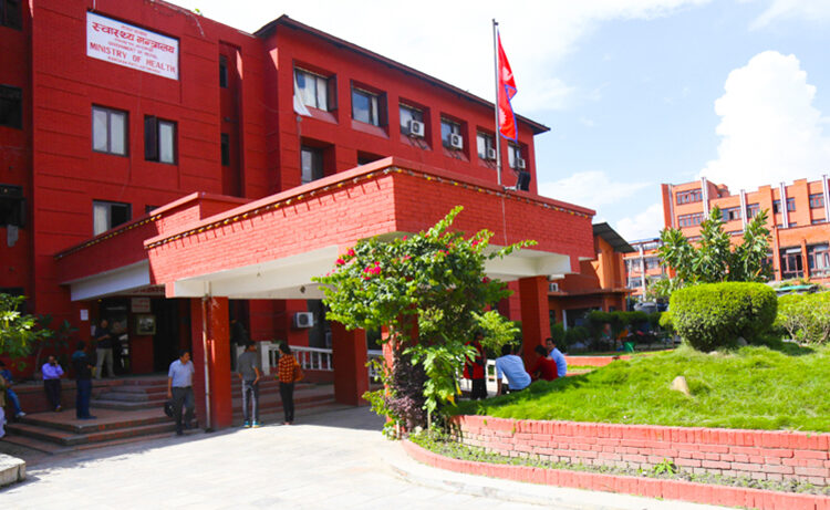 कर्मचारीहरुलाई हाजिर गराई व्यवस्थापन गर्न निर्देशन