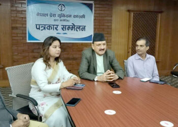 देशभित्रै उद्योग व्यवसाय गर्ने: अर्थमन्त्री डा. महत