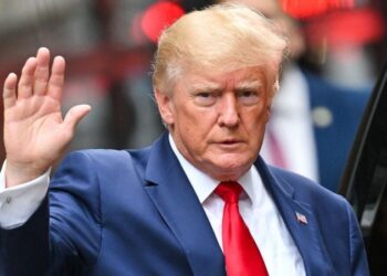 चुनावमा धाँधलीको अभियोगमा अगस्ट २५ अगावै जेलसमक्ष आत्मसमर्पण गर्न ट्रम्पलाई आग्रह