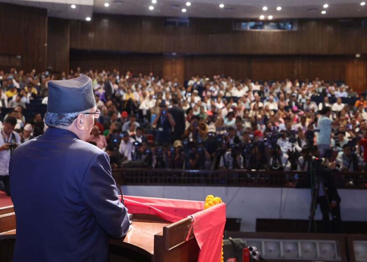 अध्यक्ष प्रचण्डको प्रस्तावमाथि १८ नेताले राखे धारणा, ४०९ सदस्यीय केन्द्रीय समितिको प्रस्ताव