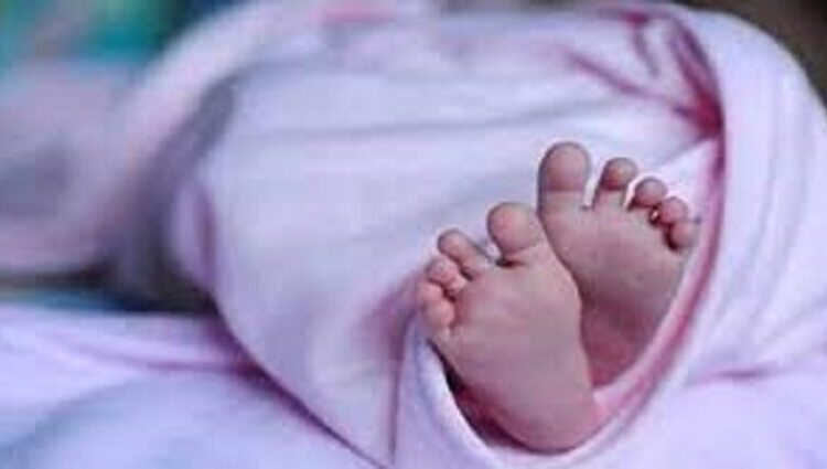 पाकिस्तानी महिलाले छैटौँ तलाबाट नवजात शिशु फ्याँकेपछि…