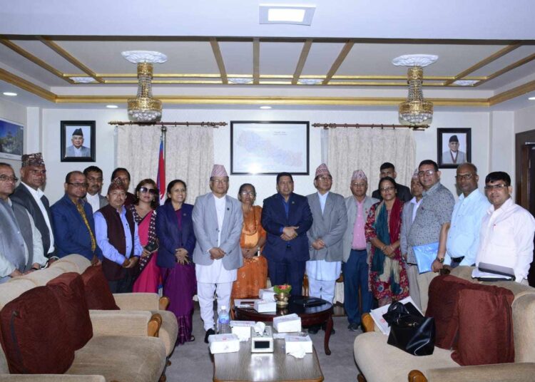 शिक्षकको मर्यादा तोकिनेदेखि यस्ता छन् ६ बुँदे सहमति