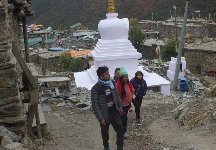 मनाङका मुख्य पर्यटकीय क्षेत्रको अनुगमन