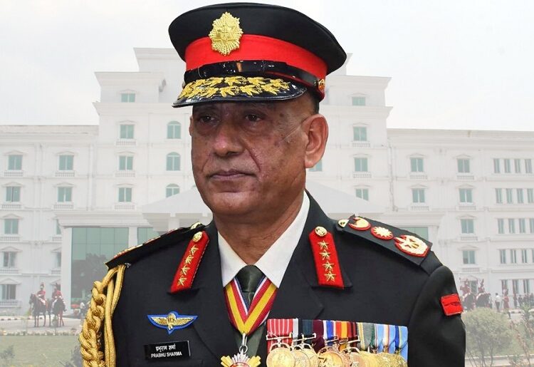 प्रधान सेनापति महारथी प्रभुराम शर्मा नयाँ दिल्ली जाँदै