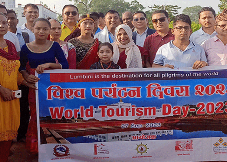 ४४औँ विश्व पर्यटन दिवसकाे अवसरमा विदेशी पर्यटकलाई स्वागत