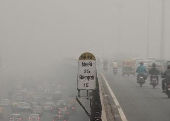 वायु प्रदूषणको स्तर बढ्दै गएपछि नयाँदिल्लीमा प्राथमिक विद्यालयहरु बन्द