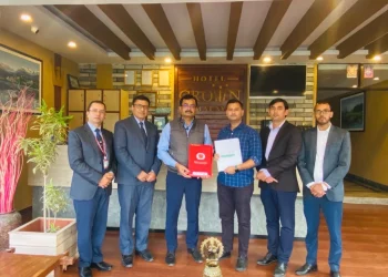 एभरेष्ट बैंक लिमिटेड र होटल क्राउन हिमालयजबीच छुट सम्झौता