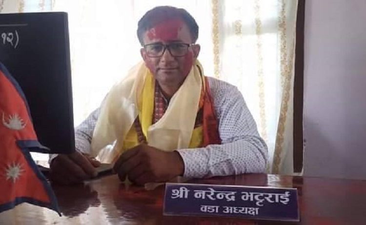 आत्महत्या दुरुत्साहन मुद्दामा वडाध्यक्ष पक्राउ