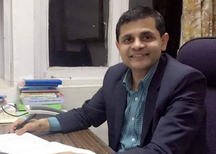 राष्ट्रपतिसमक्ष संघीय संसद्‌का महासचिव गौतमले राजीनामा दिए