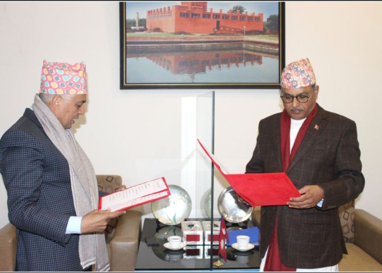 ग्लोबल आइएमई बैंकका अध्यक्ष ढकालले लिए पद तथा गोपनीयता सपथ