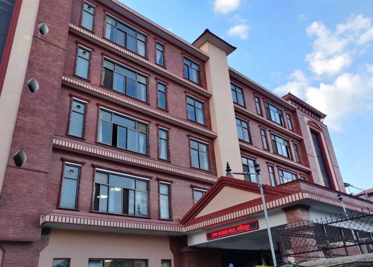 उच्च अदालतले पनि रोक्न भन्यो एनसेल शेयर खरिद बिक्री