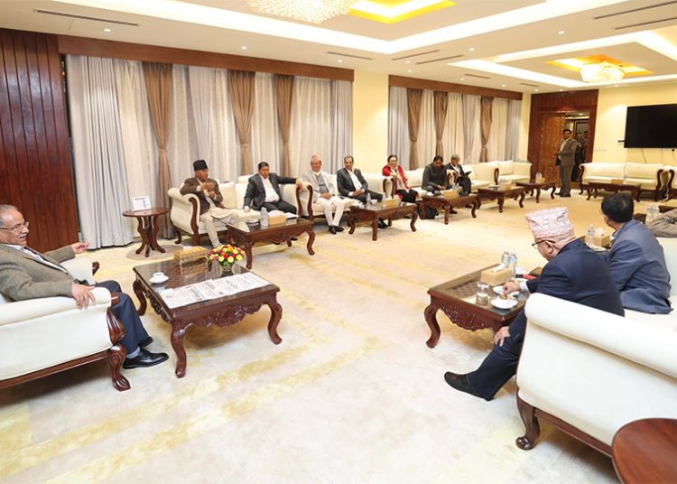 सत्ता गठबन्धनले एमालेसित छलफल गर्ने